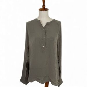 Vince 100% Silk Blouse Crew Neck Henley Button Long Raglan Sleeve